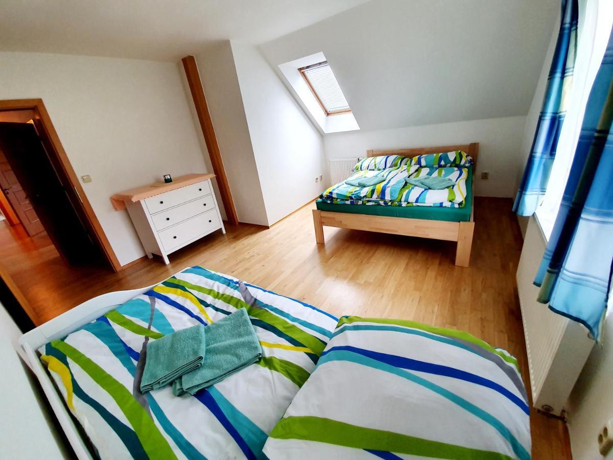 הלינסקו Apartmany Srni U Hlinska מראה חיצוני תמונה