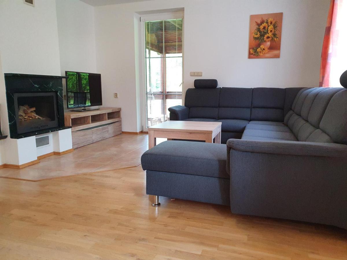 הלינסקו Apartmany Srni U Hlinska מראה חיצוני תמונה